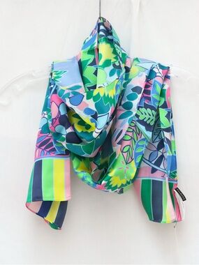 Talbots floral print rectangle scarf silk floral print green colorful tropical
